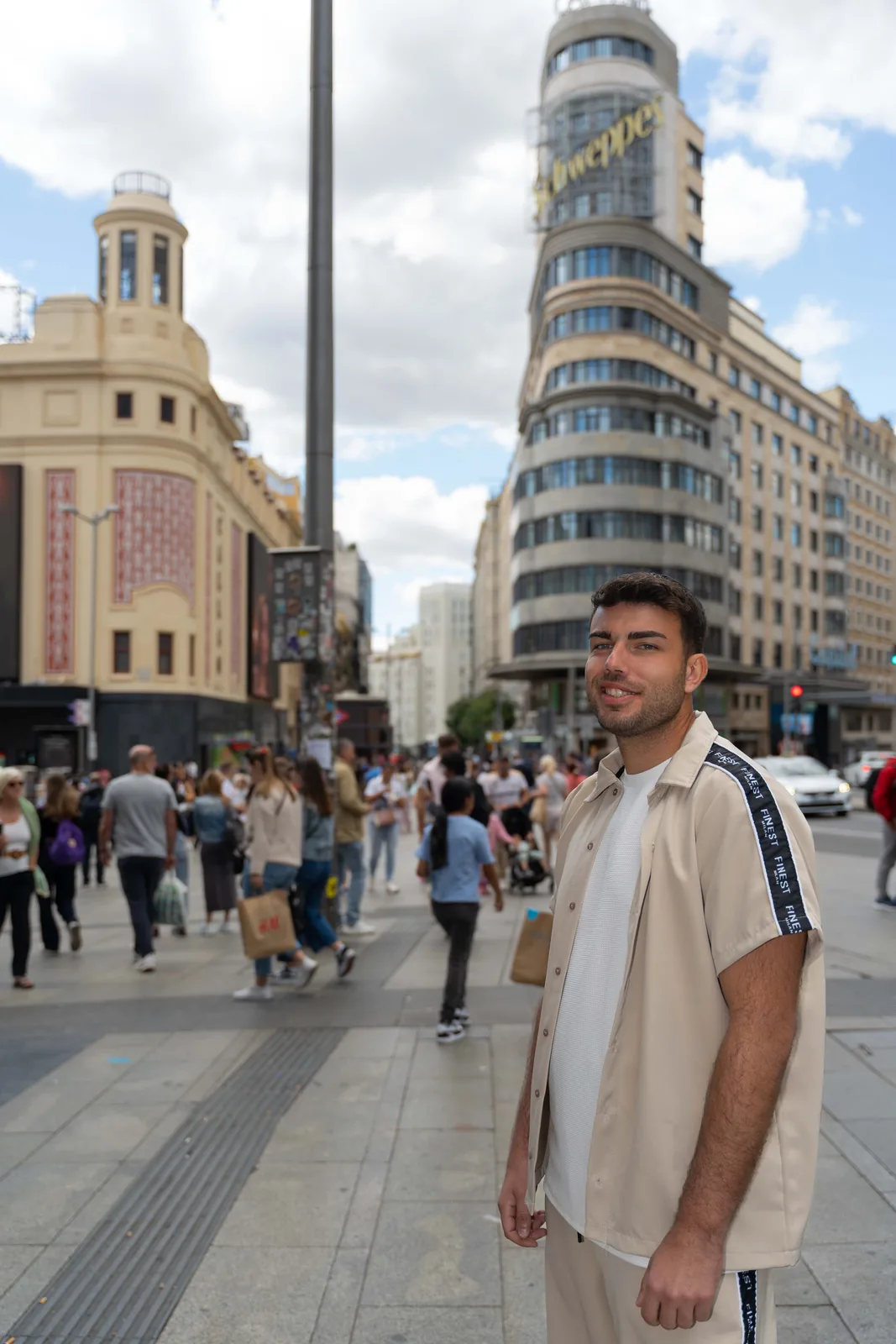 Moda masculina urbana en las calles de Madrid