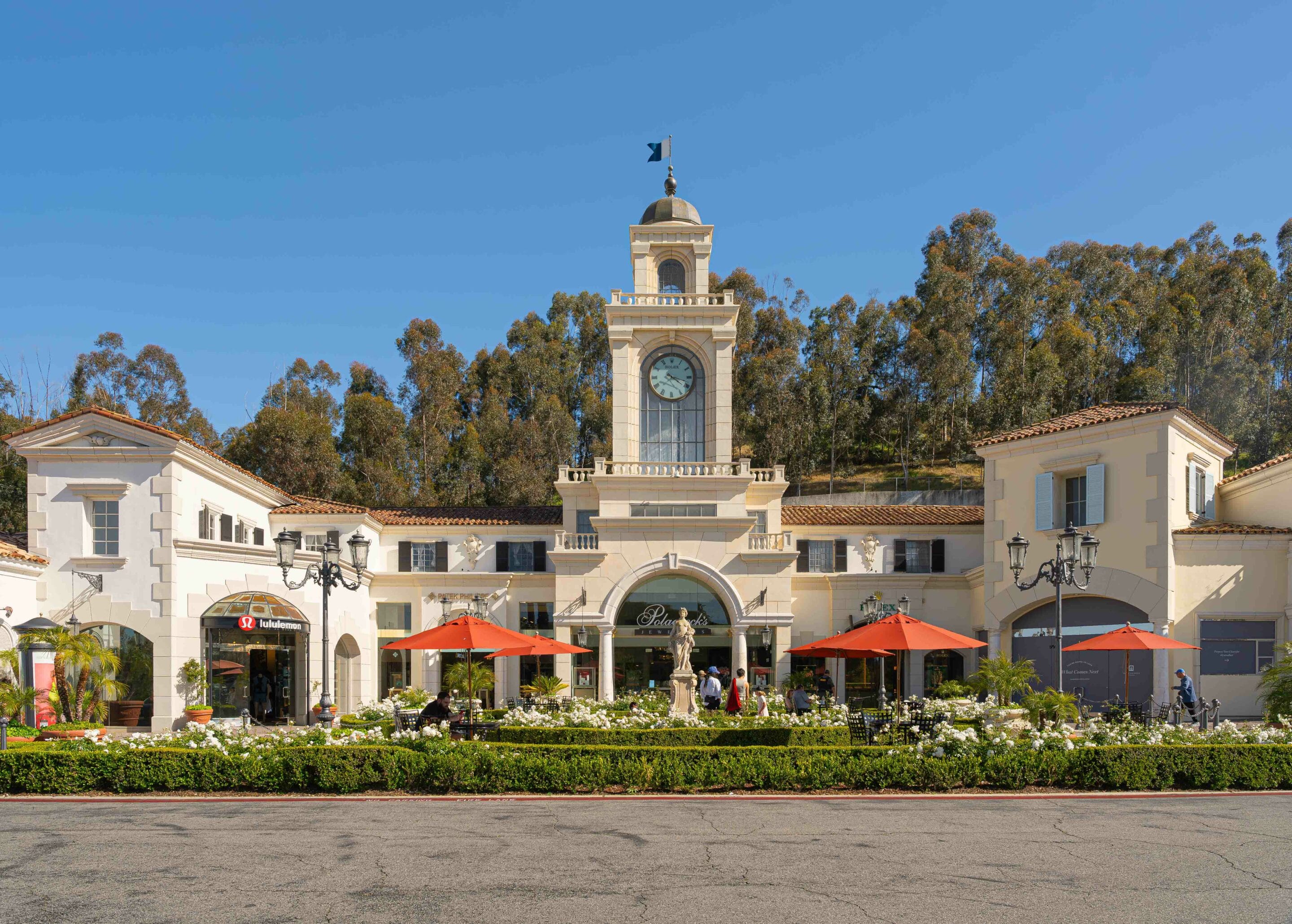 Plaza The Commons en Calabasas, California — fotografía de viajes de Roberto Romero