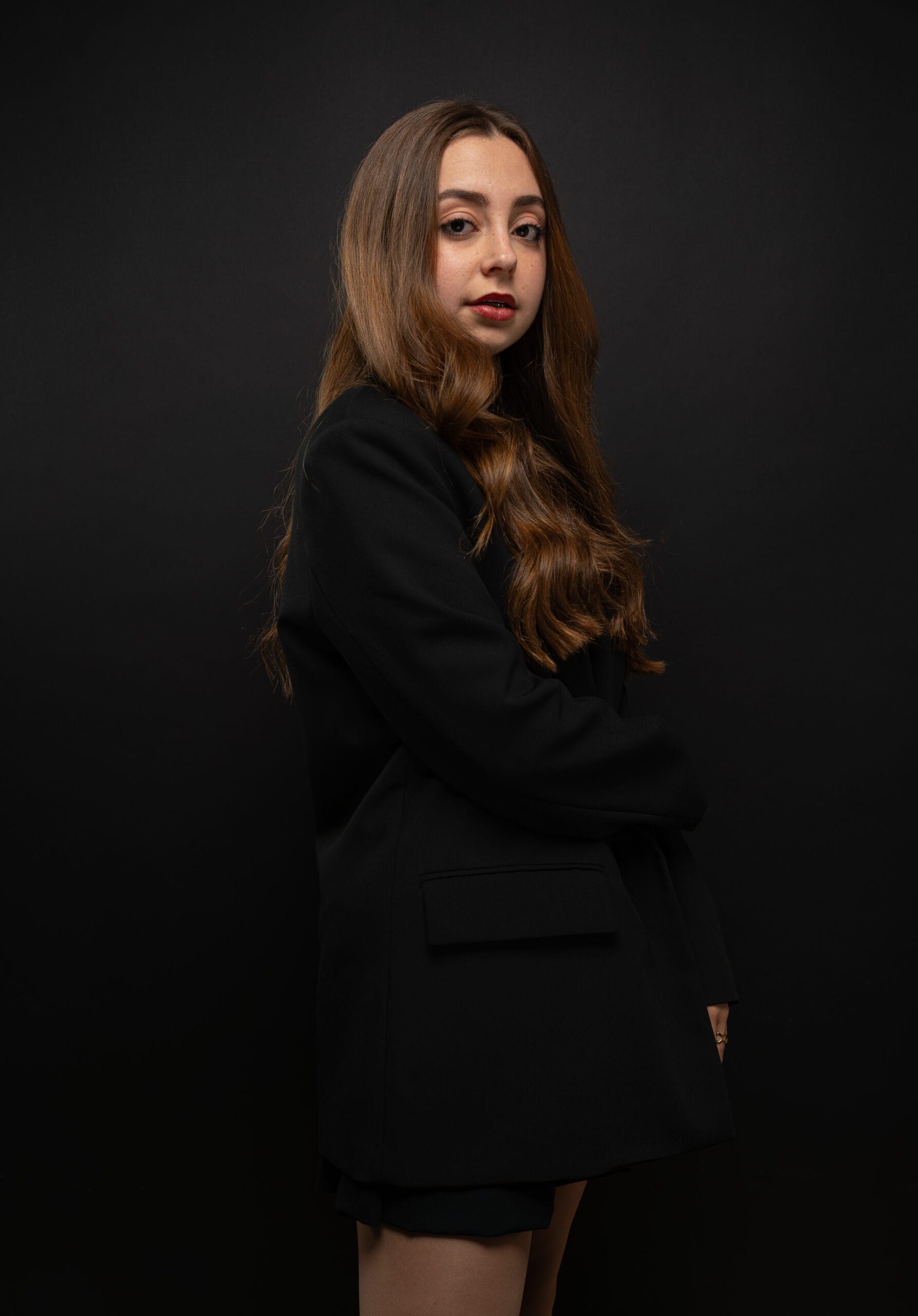 Sesión de moda de Alba Sazz en Madrid — fotografía de Roberto Romero